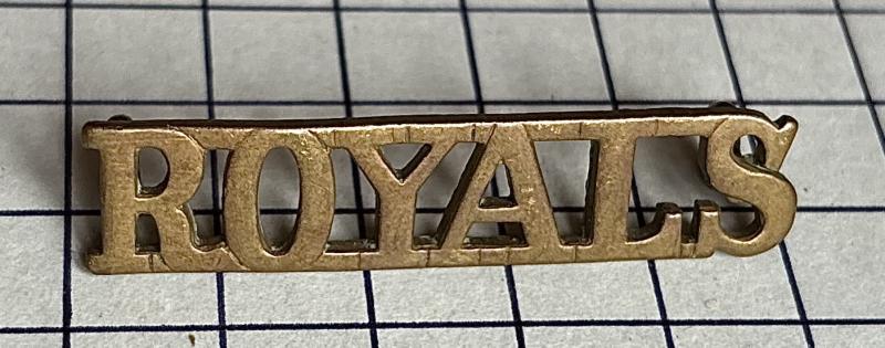 Small Royal Dragoon Guards (R.D.G.) Other Rank's Brass Metal Shoulder Title Badge