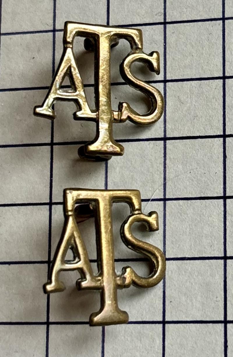 cWW2 Auxiliary Territorial Service (ATS) Brass Shoulder Title Badges Pair