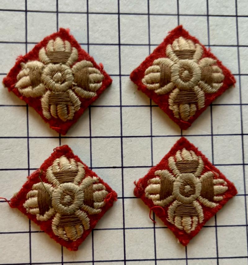 cWW2 Infantry Red Lieutenant Officer Set Matching Pips Stars Rank Badges