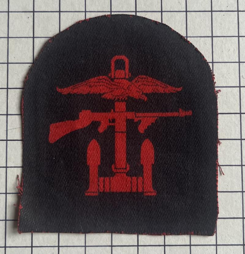 WW2 Commando Special Forces Printed 'Tombstone' Version of the Combined Operations Embroidered Formation Designation Sign Flash Patch